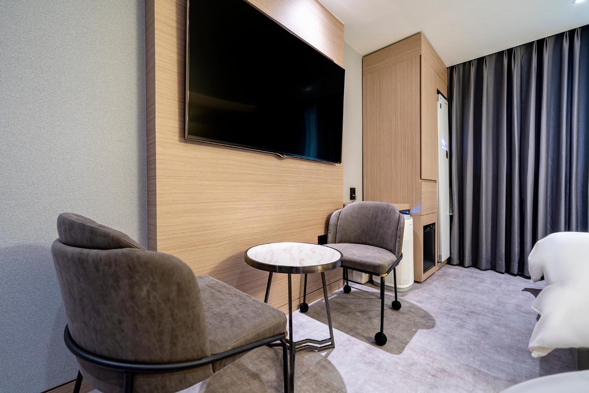 Urban Brown Hotel Chungju City Hall Extérieur photo