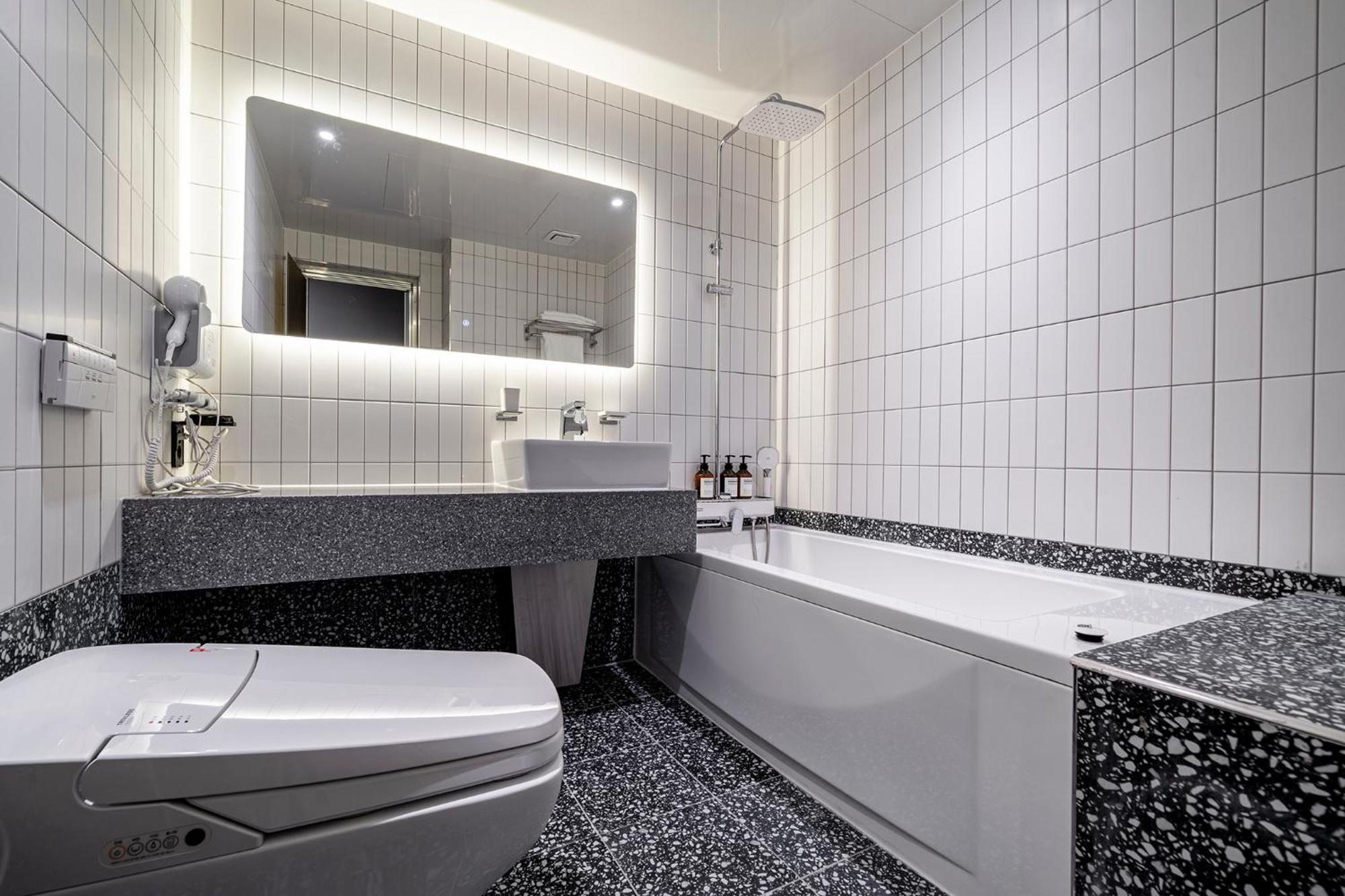 Urban Brown Hotel Chungju City Hall Extérieur photo