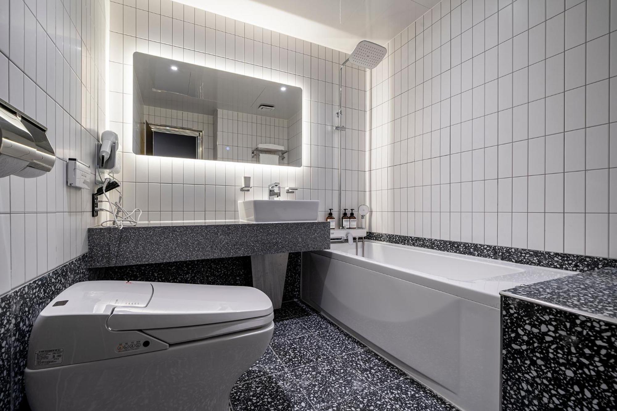 Urban Brown Hotel Chungju City Hall Extérieur photo