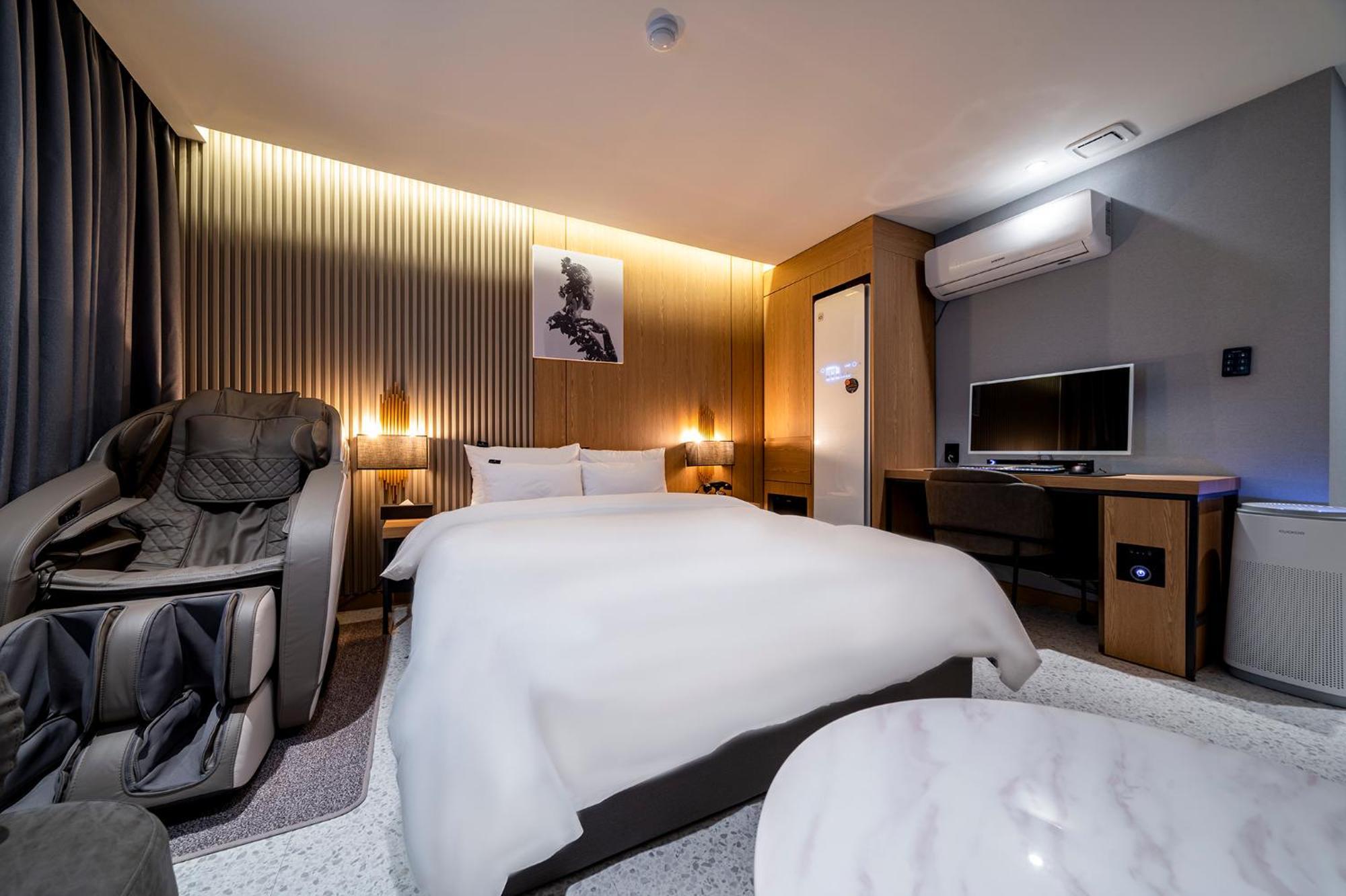 Urban Brown Hotel Chungju City Hall Extérieur photo