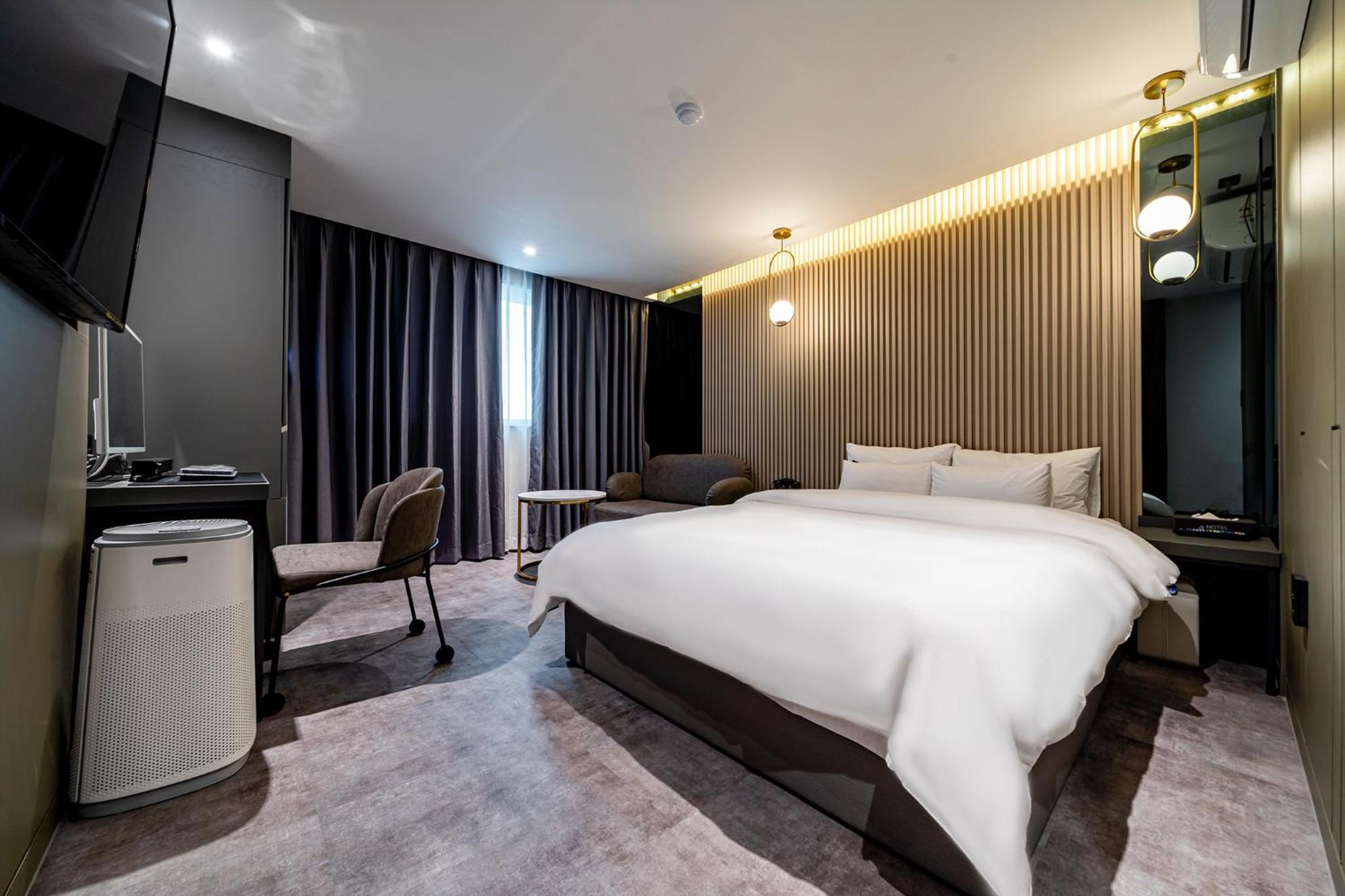 Urban Brown Hotel Chungju City Hall Extérieur photo